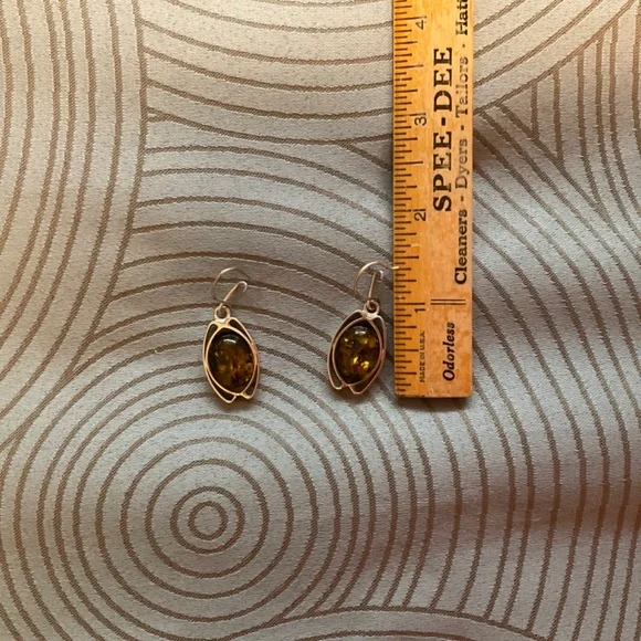 Vintage Amber Earrings - Picture 2 of 4